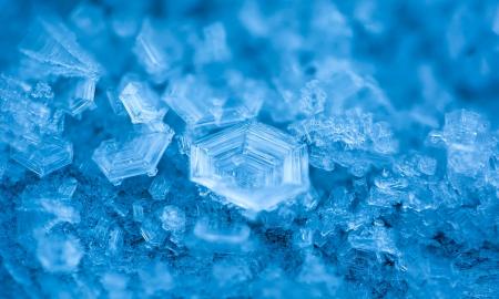 Sniego smūgis Lietuvos kaimynei: tūkstančiai be elektros (Foto)