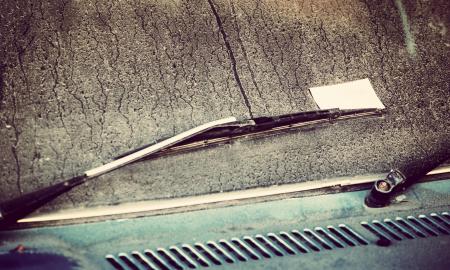 Paprasta gudrybė – valytuvai atrodys kaip nauji. Daugiau jokių dryžių!