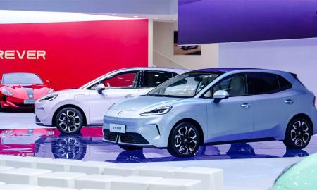 Kinai sudrebino automobilių pasaulį. Pirmasis toks pasaulyje. Su ypatinga baterija (FOTO)