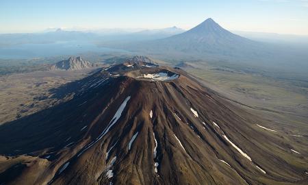 Kamčiatkoje išsiveržė milžinas visu pajėgumu. „Mastas pranoksta viską, kas stebima šiandien“ (Foto, Video)
