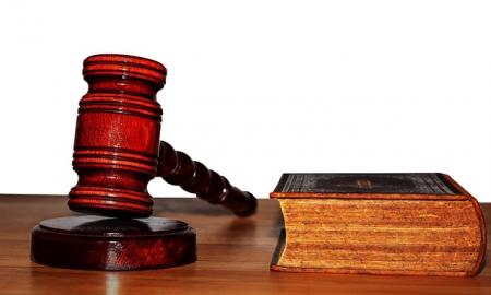 Rusijoje – šokas: pasirodė „teisėjai“, vykdantys nuosprendžius be valstybės!