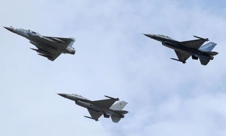 Geriau nei F-16? Jie numuša beveik visus Rusijos taikinius (Video)