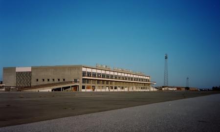 Sustingęs laike. Garsiausias oro uostas-vaiduoklis. Kas čia įvyko? (FOTO, VIDEO)