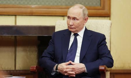 „Ne, tai netiesa.“ Kremlius neigia gandus apie JAV taikos planą