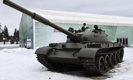 Dešimtys tankų ir kovos mašinų. Jie juos renka į vieną vietą (Foto)