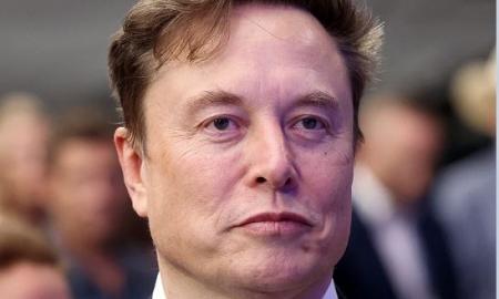 „Ten nėra cenzūros!“ — Sikorskis smogė Muskui