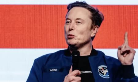 „704 dronai ir raketos per vieną naktį – dalis jų veikė dėl Musko technologijos?“