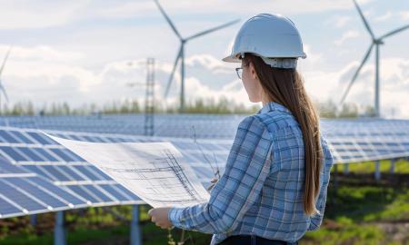 Atsinaujinančioji energetika kryžkelėje: rekordinis augimas, struktūrinės spragos