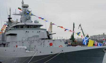 Jie to nedarė 100 metų. Jie pasistatė savo karo laivą