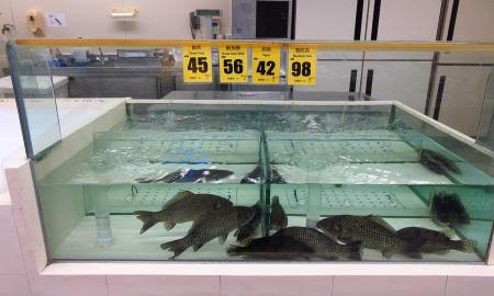 Venkite tokių karpių turguose ir parduotuvėse. Kaip nusipirkti gerą karpį?