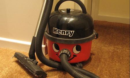 Seną dulkių siurblį prikėliau per 5 min. Padariau vieną paprastą dalyką