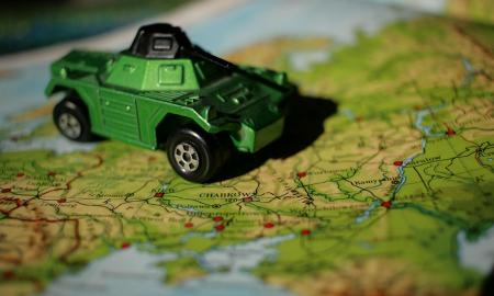 Pašėlusi JAV idėja pašiurpino Europą. „Dar viena Jalta. Putinas gali džiaugsmingai trinti rankas“