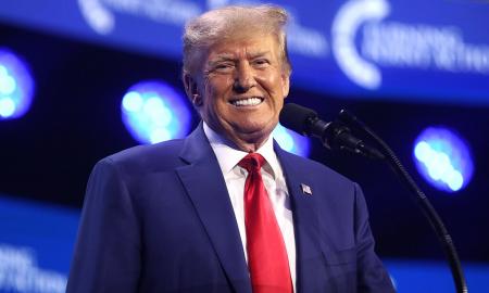 Jie įspėja. Trumpo „5 straipsnį primenančios“ saugumo garantijos Ukrainai yra aklavietė