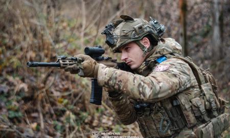 Jie skelbė pergalę. Dabar jie baigia susmulkinti visą elitinę Rusijos diviziją (Video)