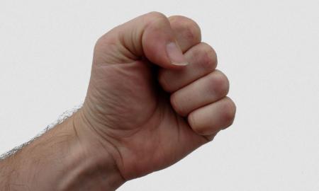 Kai nėra argumentų. Masinės muštynės parlamente (Video)