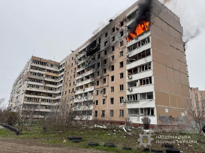 Daugiabutis Zaporižioje po rusų atakos gruodžio 17 d.