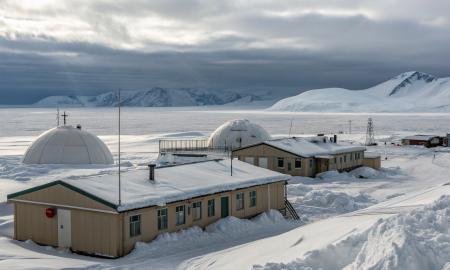 Putinas nori pastatyti bazę ant ledo lyties. Ankstesnė neišliko