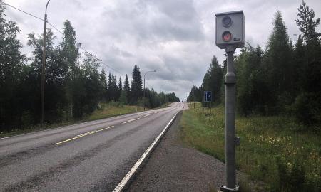 Tūkstančiai baudų ir du areštai. Greičio matuoklis rekordininkas vėl veikia