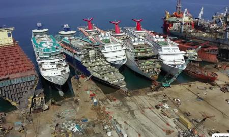 Milžinų rojus. Kaip atrodo didžiausios pasaulyje kruizinių laivų kapinės? (VIDEO)