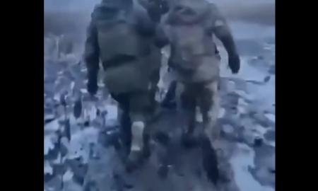 O juk sakė, kad visai okupavo. Rusai traukiasi ir išsineša vadą (Video)