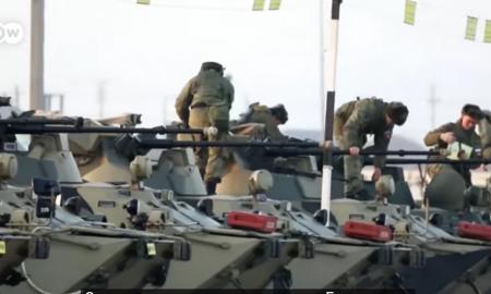 Tarp degtinės ir cinko karstų: siurrealus dialogas traukinyje, kurį supras tik matę tikrąjį pragaro veidą