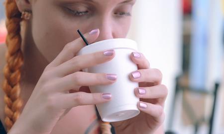 Nepatariama. Negerkite to iškart po valgio. Nemalonus šalutinis poveikis