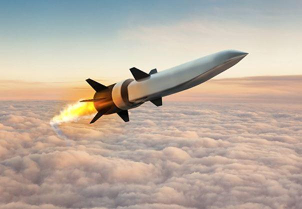 Hipergarsinė raketa