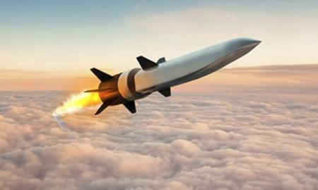 Ruošiasi karui. Didžiausi pasaulyje laivai. Jie gabens „didžiulį skaičių raketų“ su branduolinėmis galvutėmis (Video)