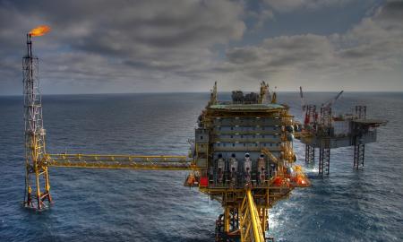 Niekam nereikia rusiškos naftos. Smūgis Putino imperijai