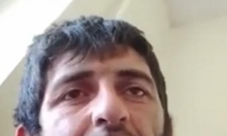 „Niekada to nepamiršiu.“ Rusas noriai dalijasi savo karo nusikaltimų prisiminimais (Video)