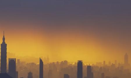 5000. Tyliai laukia savo starto aikštelėse. Tai – invazija (Video)