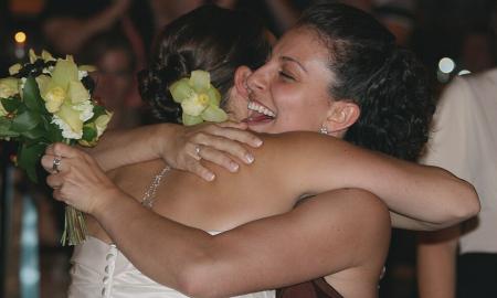 Kodėl apkabinimai iš tiesų pagerina savijautą 