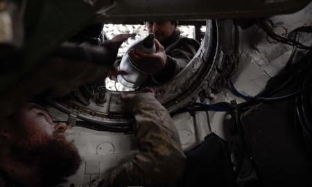 „Mus visus pražudys melas.“ Kariai pragare po 300 dienų: jie herojai, bet tuo nereikėtų didžiuotis (Video)