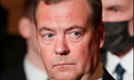 Medvedevas vėl grasina: Suomija „privalo sumokėti“ 