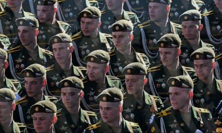 Masinis ginklų sudėjimas: rusų šturmuotojai masiškai bando bėgti į Ukrainos pusę