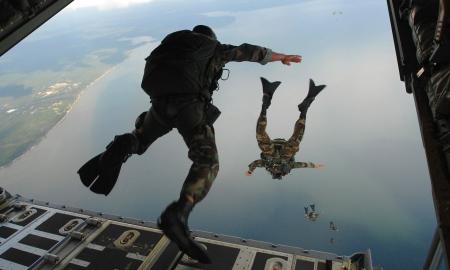 JAV vėliava virš Grenlandijos. Kas vyksta? (Foto)