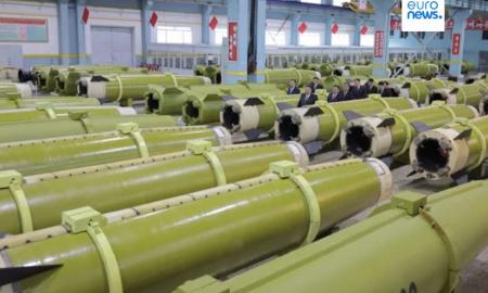 2,5 karto didina savo mirtiną arsenalą. Kyla slaptos gamyklos