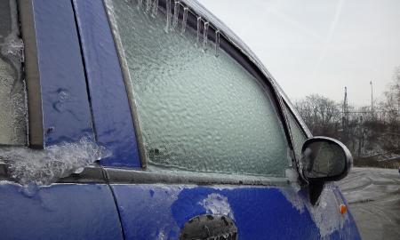 Kai už lango speigas. Patarimai, kaip greitai sušildyti automobilio saloną 