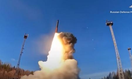 Liepė Putinui „pulti torpedomis“. „Mūsų karinė doktrina tokiu atveju netgi numato branduolinių ginklų panaudojimą“