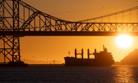Rusijos naftos maršrutas užblokuotas ugnimi. Dronas smogė tiesiai į dešimtuką!