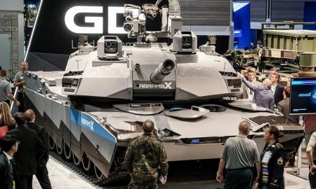 JAV dominuos mūšio lauke. Paskelbti pirmieji ateities tanko vaizdai (FOTO)