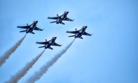 Mokiniai tapo mokytojais: kaip NATO vadovėlius išmetę Ukrainos pilotai perrašė F-16 istoriją ir patys pradėjo mokyti Vakarus