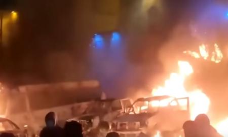 [ŽT] Taip kyla revoliucijos. Valdžia grasina mirties bausme. Suimta 100 žmonių už „neramumų organizavimą“