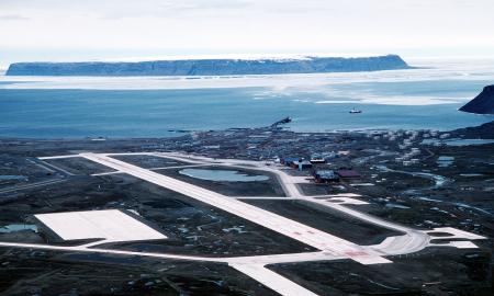 O čia tai posūkis. Europa nori dislokuoti NATO karius Grenlandijoje. Rengia sankcijas JAV įmonėms