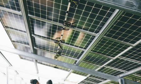 26 metai augimo baigėsi: 2026-ieji taps juodaisiais saulės energetikos metais