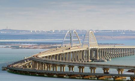 „Parduosime branduolinį ginklą.“ Per Krymą veržiasi ginklų jūra. Ir jie neketina sustoti (Foto)