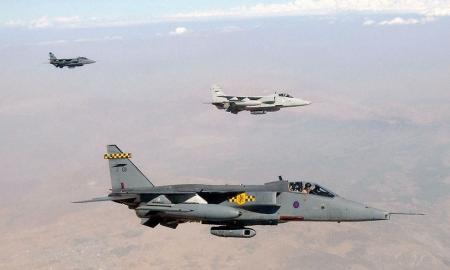 Kol kiti moka milijardus, jie ginkluojasi nemokamai. Vakarams šokas