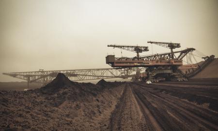 Amerikiečiai nusitaikė į Lenkiją. Jie sėdi ant milžiniškų turtų – iškilo žiauri dilema