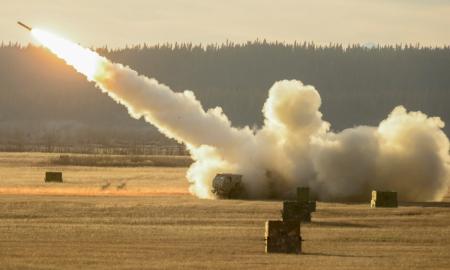 Rusija į mūšį meta naująjį „HIMARS žudiką“: nustebsite sužinoję jo tikrąją kilmę