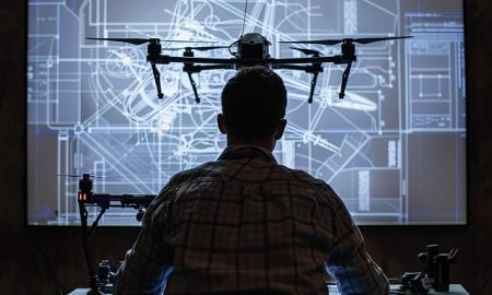 100 dronų vienu smūgiu: skraidanti tvirtovė, kurią pasaulis pamatė pirmą kartą (Video)